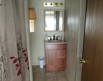 https://www.val-e-vueresort.com/wp-content/uploads/cabin-7-3-350x275.jpg